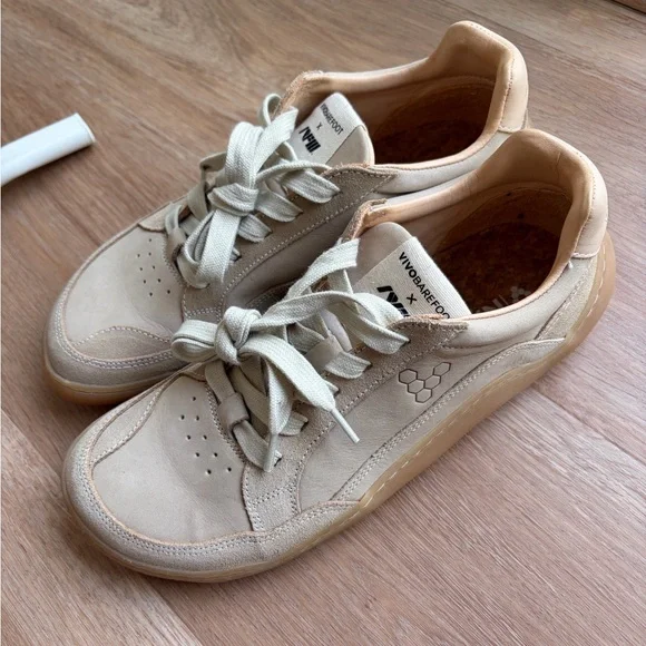 Vivobarefoot Women's Gobi leather Sneakers sand - Picture 1 of 8